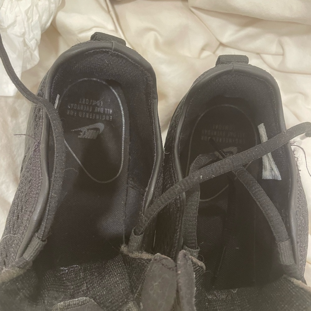 Nike Air Max motion 2 Men's Black Mesh Sneakers Unisex - Picture 10 of 12